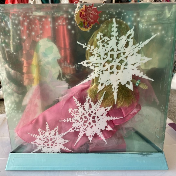 Bratz HOLIDAY TRINITY Doll NRFB Beautiful Dress Collectors Christmas Edition - Picture 5 of 5